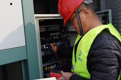 5G信号覆盖天鹅湖景区，客户畅享移动服务，通讯设备维修保障同步升级